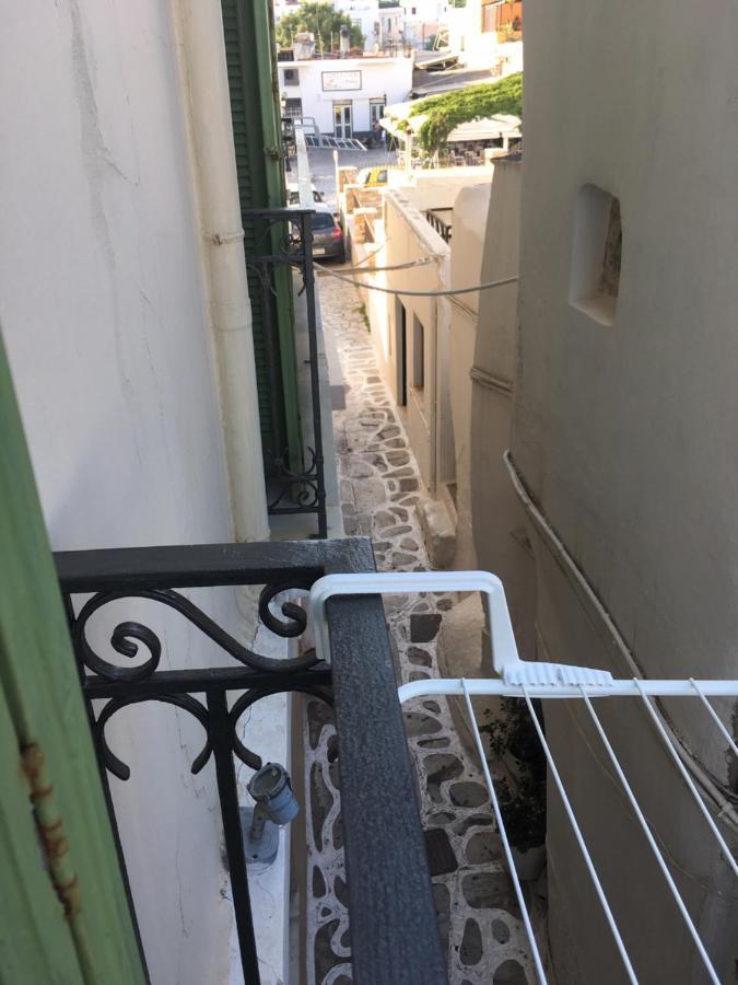 Готель Aegli 1876 Tinos Екстер'єр фото