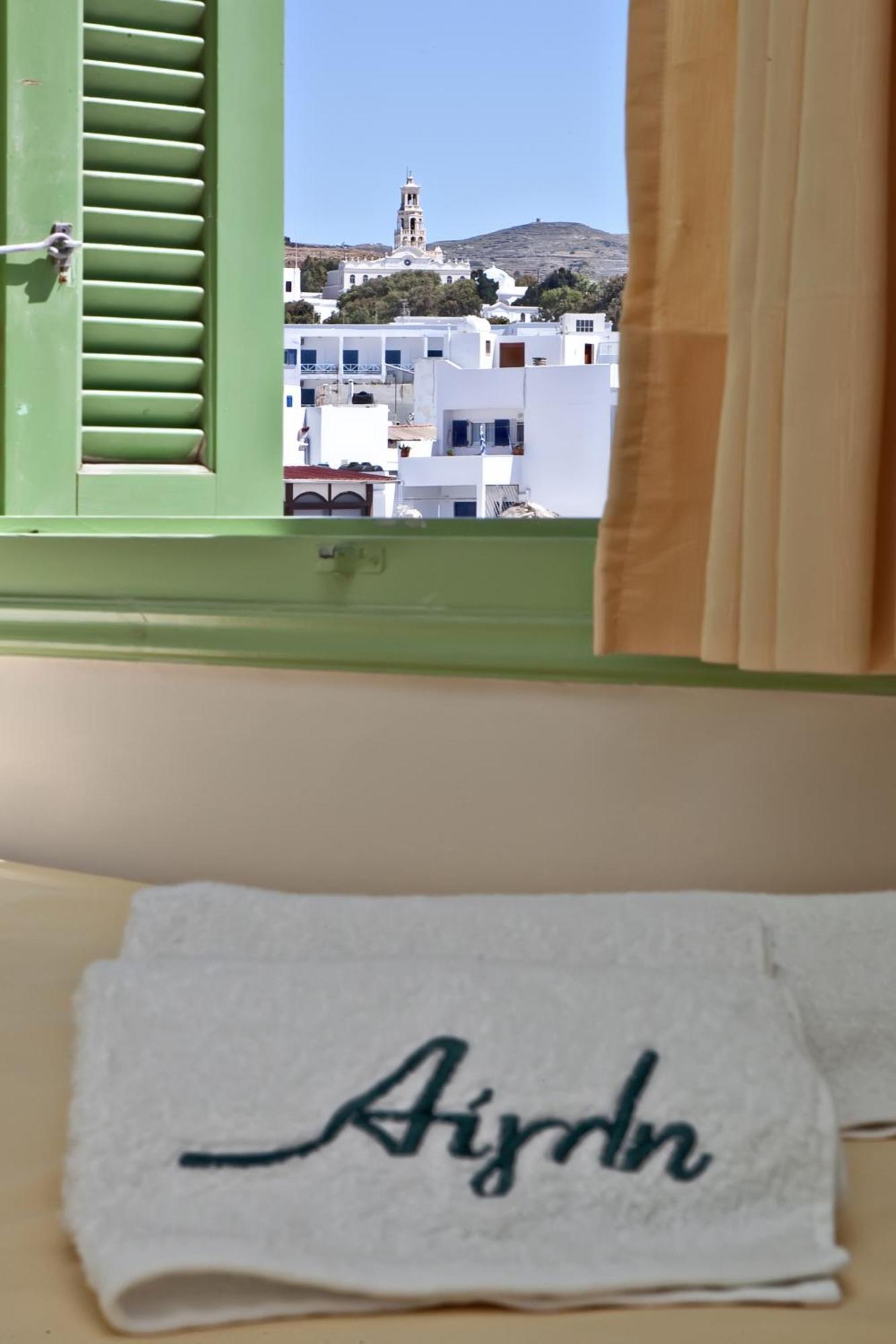 Готель Aegli 1876 Tinos Екстер'єр фото