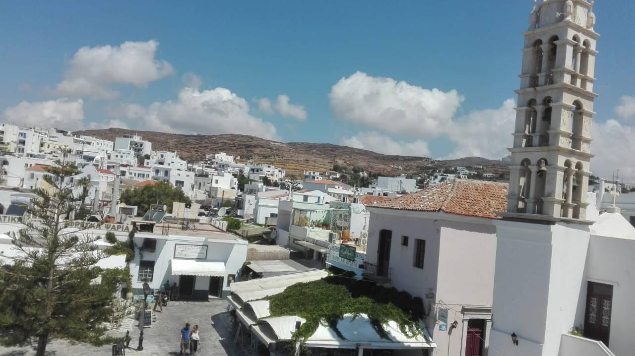 Готель Aegli 1876 Tinos Екстер'єр фото